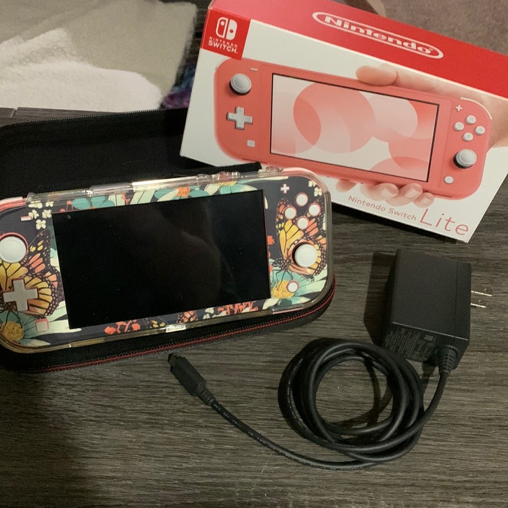 Nintendo Switch Lite Coral Pink